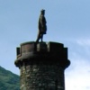 памятника Принцу Чарльзу в Гленфиннане на озере Лох-Шиел